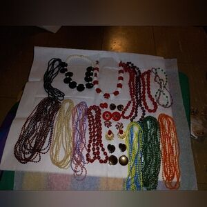 Sold ..Mixed lot 1980s necklace & earrings 37 pieces